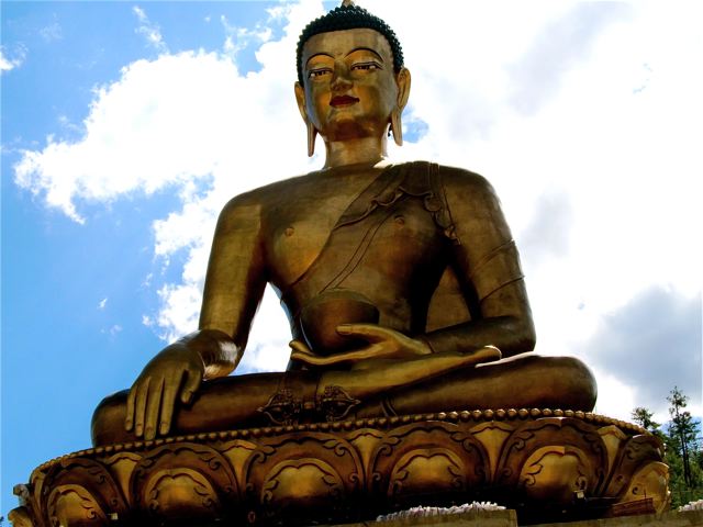 Bhutan Budda..enormous! Bhutan Budda..enormous!