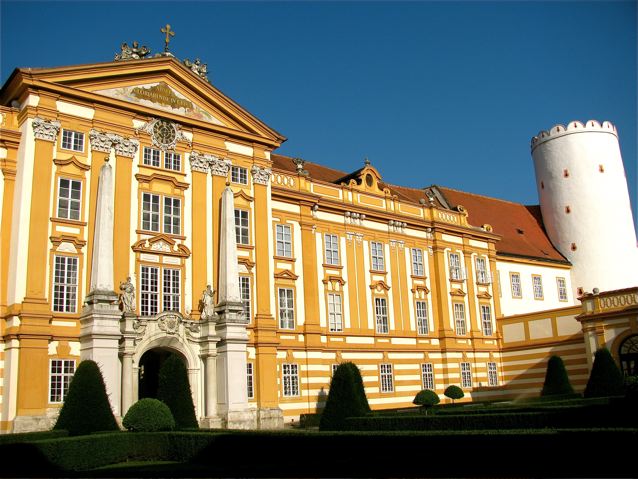 Stift Melk ( Melk Abbey) in Austria Stift Melk ( Melk Abbey) in Austria