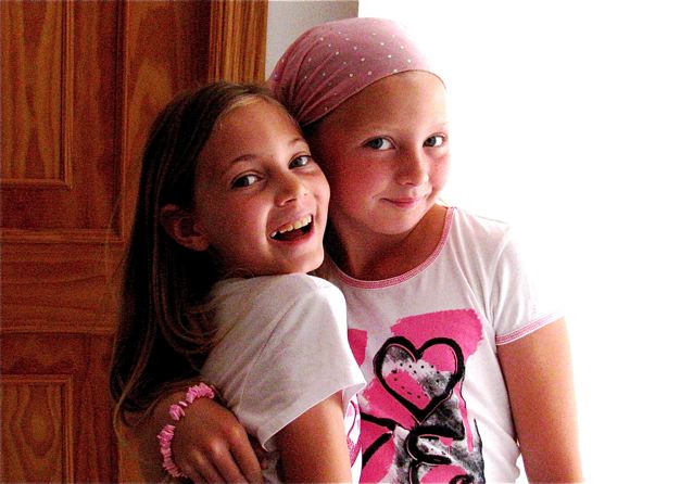 Cute BFF! Spain, globe trotting, location independent, global nomad kids! TCK, Cute BFF! Spain, globe trotting, location independent, global nomad kids! TCK,