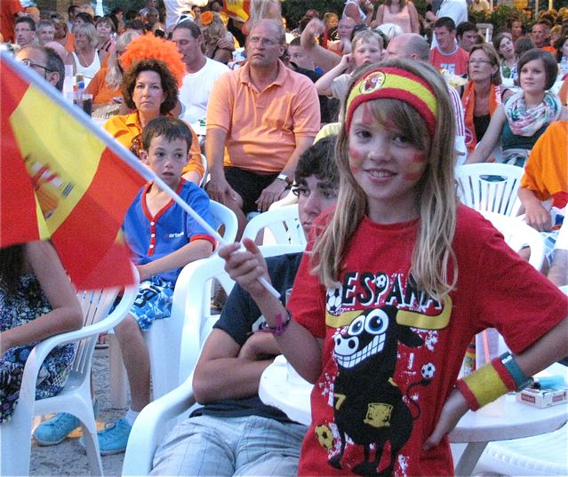 watching Spain win world cup in Barcelona cute girl & flag, Espana watching Spain win world cup in Barcelona cute girl & flag, Espana