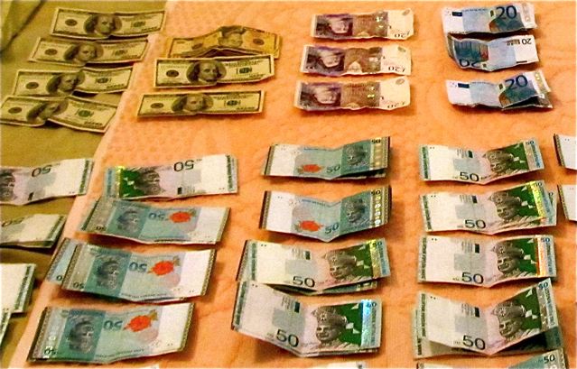 Collecting money for rental deposit Collecting money for rental deposit