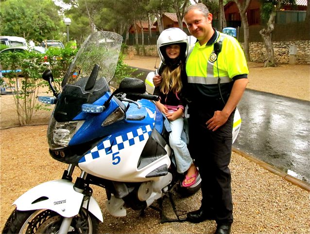 friendliest policeman in Spain!