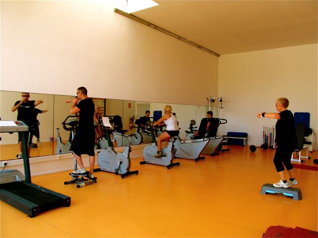 exercise gyms while traveling exercise gyms while traveling