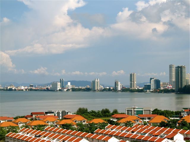 Kidlet has equally awesome views of Georgetown and the Andaman Sea Kidlet has equally awesome views of Georgetown and the Andaman Sea