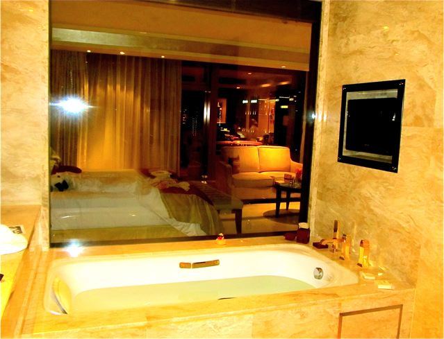 Fairmont Beijing hotel luxury bathtub Fairmont Beijing hotel luxury bathtub