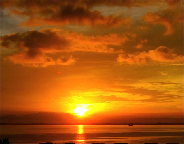 gorgeous sunrise photo gorgeous sunrise photo