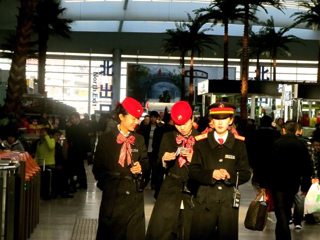 fast train Beijing south to Shanghai - beautiful attendants fast train Beijing south to Shanghai - beautiful attendants