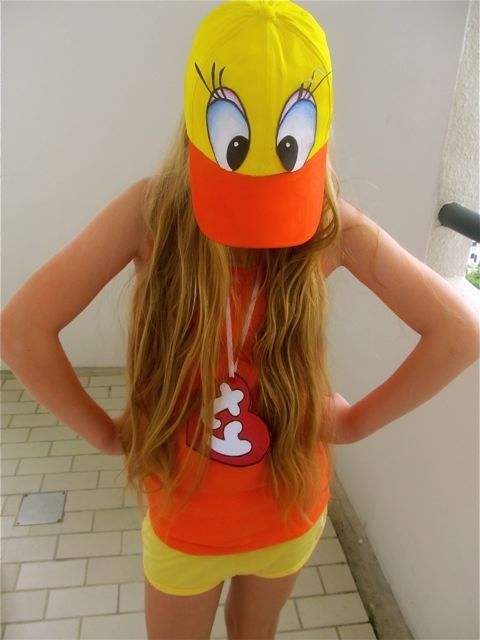 cute DIY Halloween costume cute DIY Halloween costume