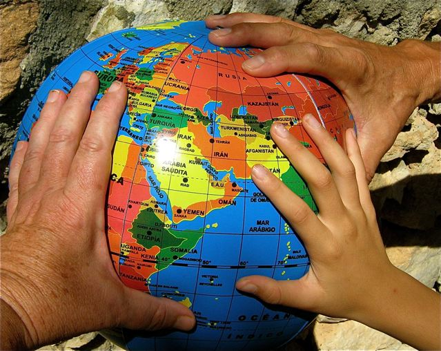 Yes, ordinary families can travel the world on a low budget! Yes, ordinary families can travel the world on a low budget!