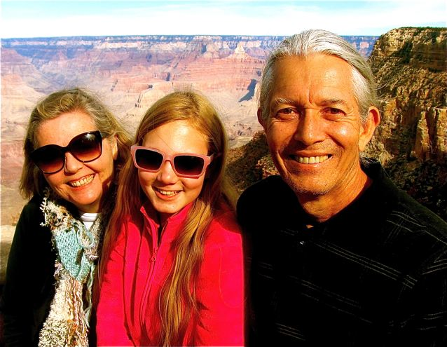 Soultravelers3 travel family enjoying Grand Canyon vacation Soultravelers3 travel family enjoying Grand Canyon vacation