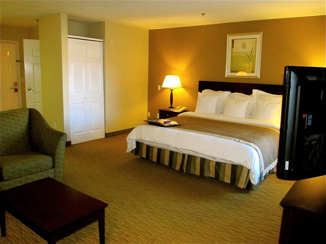 best extended stay hotel Dallas Hawthorn Suites by Wyndham Addison Galleria