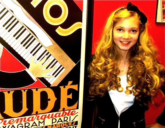 Mozart travel teen and singer/songwriter and musician Mozart travel teen and singer/songwriter and musician