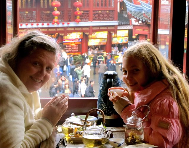 Celebrating Mothers! Mom and Mozart having tea in Shanghai Celebrating Mothers! Mom and Mozart having tea in Shanghai