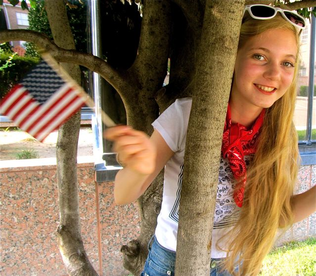 travel teen and singer Mozart is an all-American girl travel teen and singer Mozart is an all-American girl