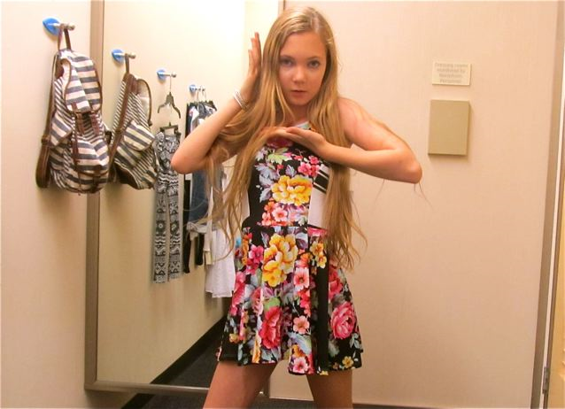 Fashionista Mozart striking a pose in her #ootd ( outfit of the day) Fashionista Mozart striking a pose in her #ootd ( outfit of the day)