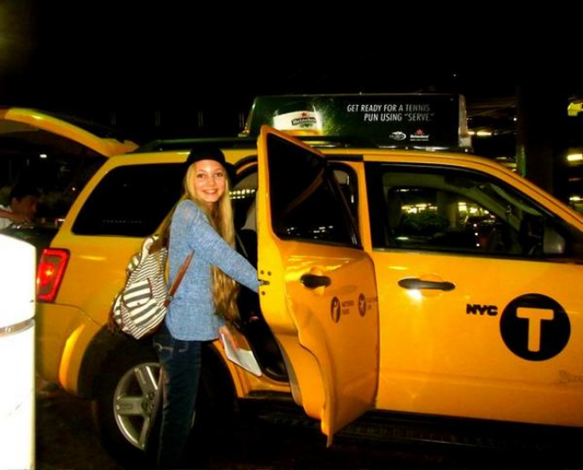 Travel teen Mozart jumping into a cab at Laguardia headed to NYC for fashion week Travel teen Mozart jumping into a cab at Laguardia headed to NYC for fashion week