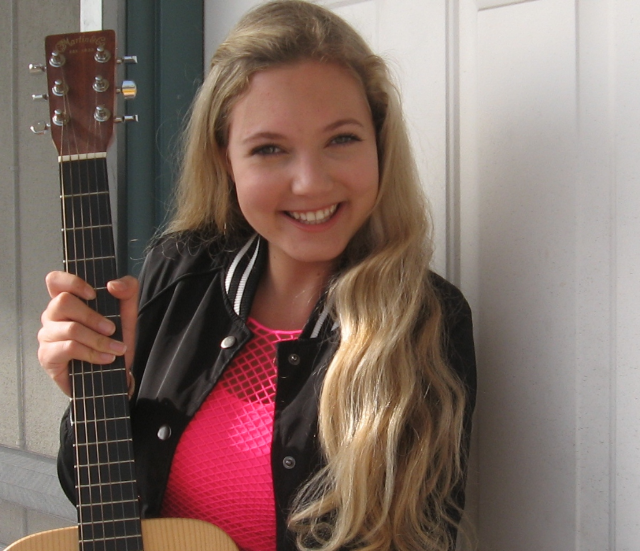 Singer, songwriter, actress 16 Year Old Mozart Dee's TED Talk & Keynote Speech in UK Singer, songwriter, actress 16 Year Old Mozart Dee's TED Talk & Keynote Speech in UK