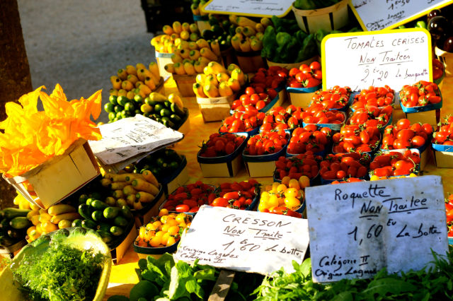 Best Provence Farmers' Market - Coustellet in the Luberon Best Provence Farmers' Market - Coustellet in the Luberon