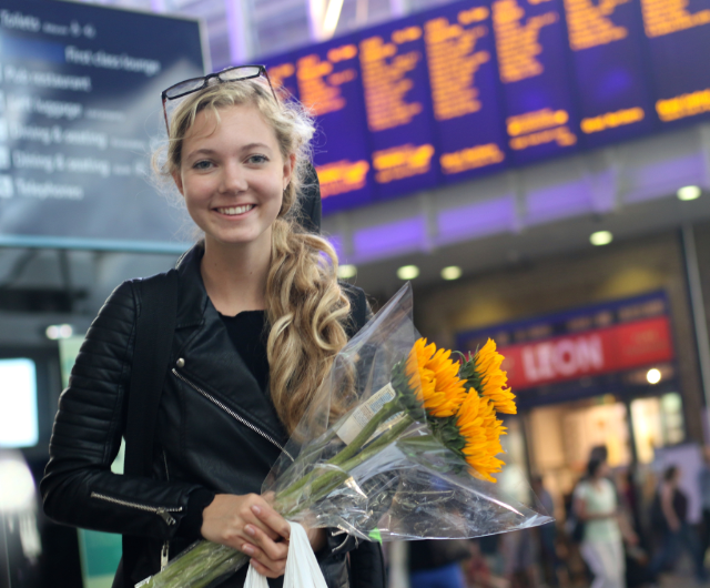 Mozart Dee with sunflowers in London at 16 Mozart Dee with sunflowers in London at 16