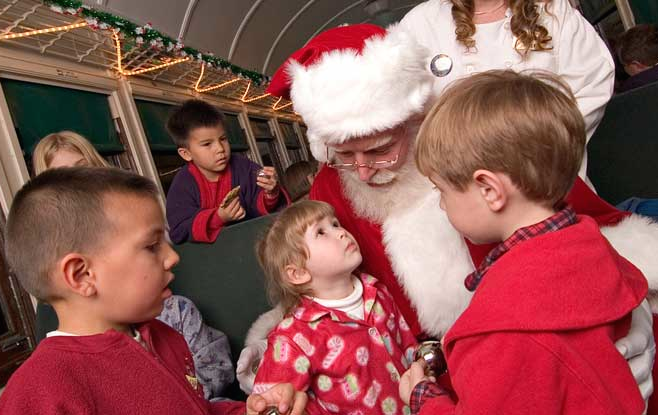 Santa-polar-express courtesy of Grand Canyon Railway Santa-polar-express courtesy of Grand Canyon Railway