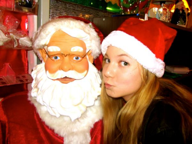 Mozart kissing Santa Mozart kissing Santa