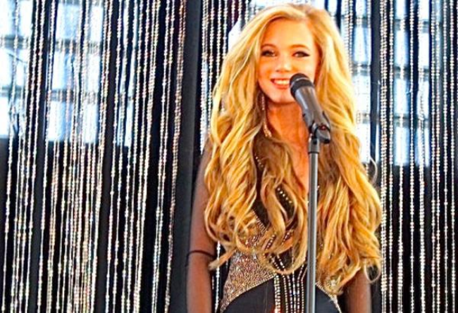 Teen singer Mozart looking "drop dead gorgeous" & everyone remarking on her long blonde hair