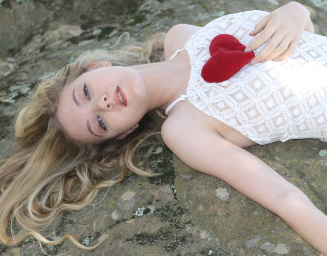 Trilingual Pop Princess Mozart sings "Dear Heart" Official Music Video Trilingual Pop Princess Mozart sings "Dear Heart" Official Music Video