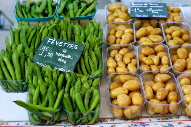 Best Provence Farmers' Market - Coustellet in the Luberon Best Provence Farmers' Market - Coustellet in the Luberon