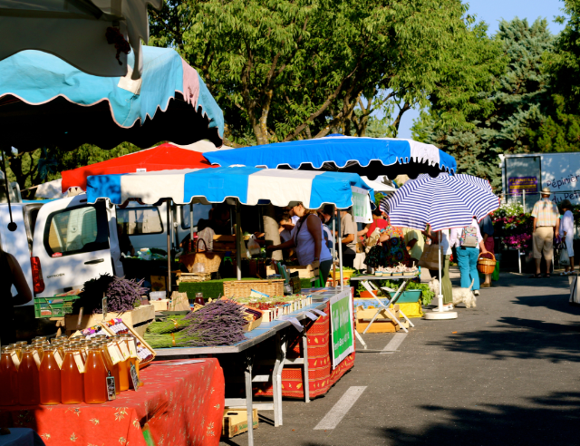 Best Provence Farmers' Market - Coustellet in the Luberon Best Provence Farmers' Market - Coustellet in the Luberon