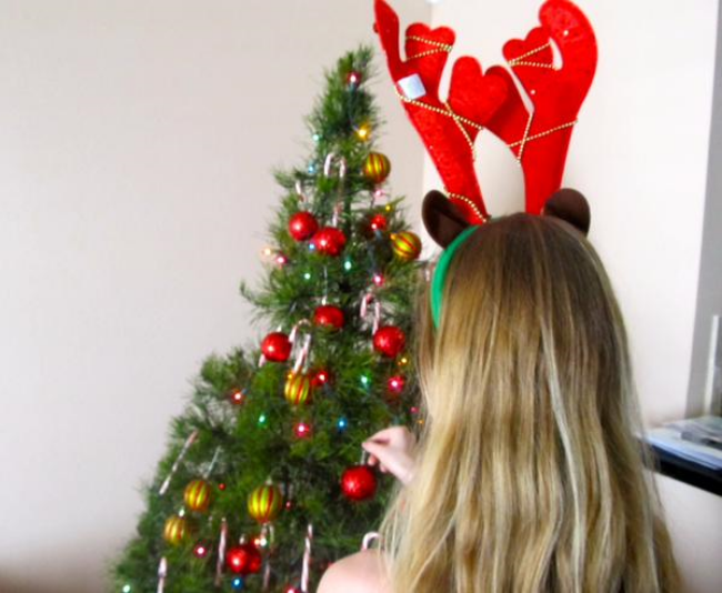 After cutting the perfect Christmas tree, we decorate After cutting the perfect Christmas tree, we decorate