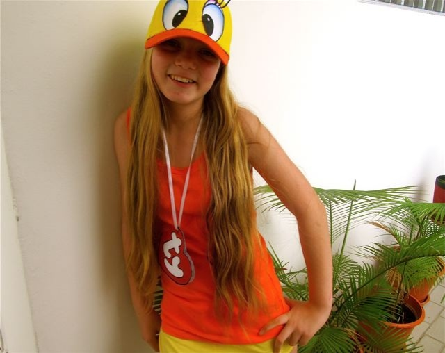 Happy Halloween! DIY Cute Cheap, Last Minute Costumes! Happy Halloween! DIY Cute Cheap, Last Minute Costumes!