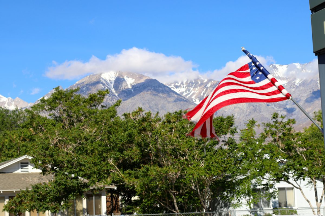 Driving to Mammoth from Los Angeles! Photo Essay, Flag Driving to Mammoth from Los Angeles! Photo Essay, Flag