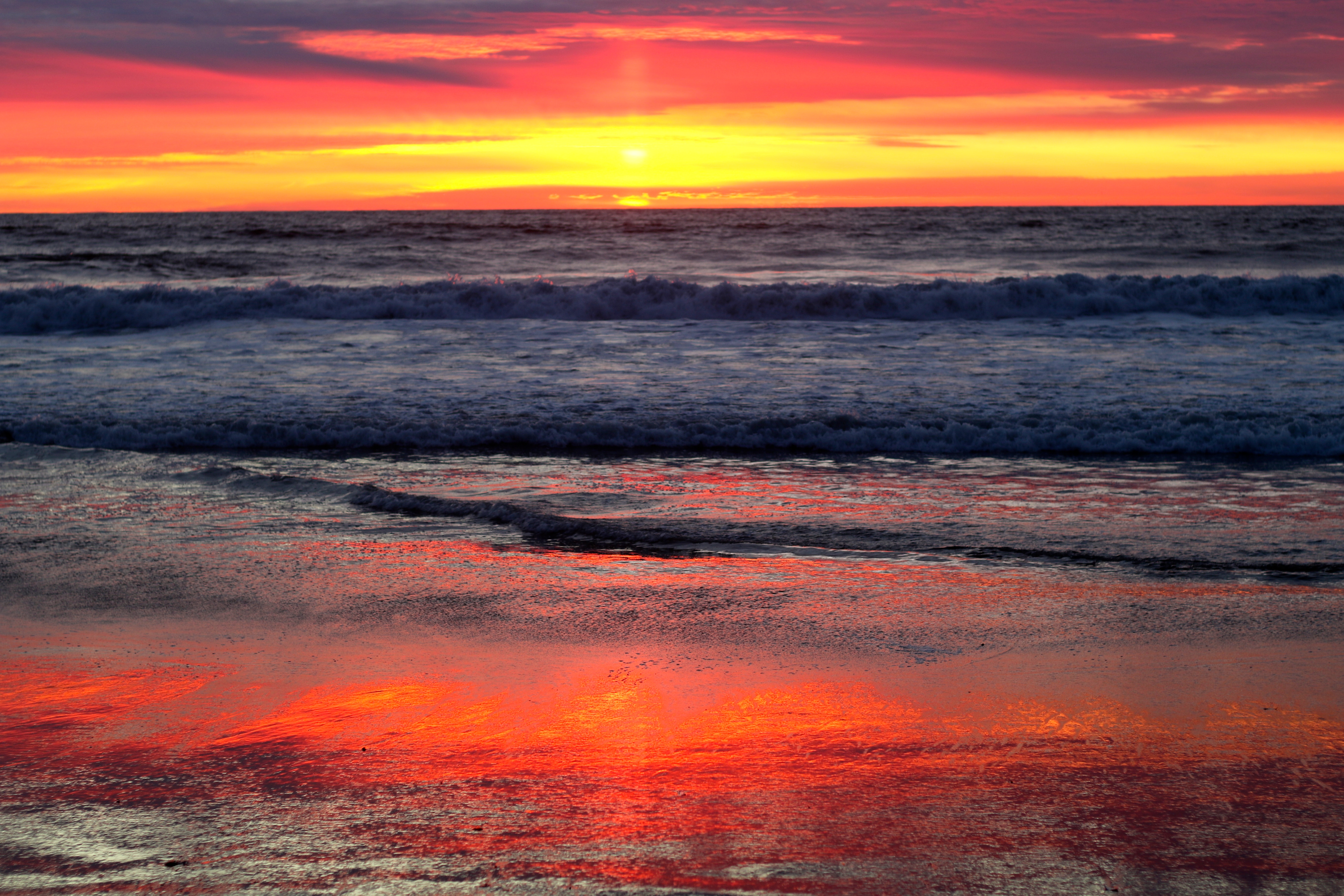 Catching the Best California Sunset in Los Angeles