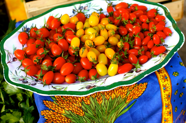 Best Provence Farmers' Market - Coustellet Best Provence Farmers' Market - Coustellet
