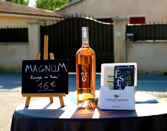 wine in Best Provence Farmers' Market - Coustellet in the Luberon wine in Best Provence Farmers' Market - Coustellet in the Luberon