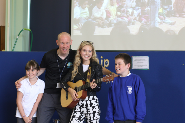 Heroes, Travel and Gratitude! Mozart Dee and Martin Baily Heroes, Travel and Gratitude! Mozart Dee and Martin Baily