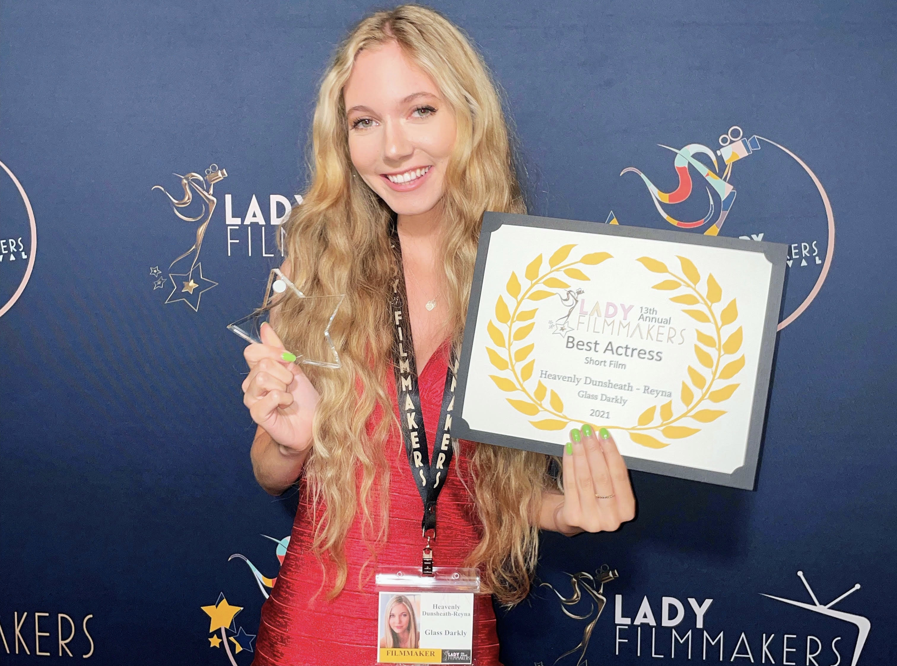 Heavenly Reyna wins Best Actress for %22Glass Darkly%22