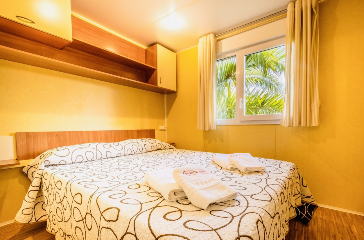 Cheap Furnished Rentals in Barcelona Beach Resort! soultravelers3 larger master bedroom Cheap Furnished Rentals in Barcelona Beach Resort! soultrave
lers3 larger master bedroom