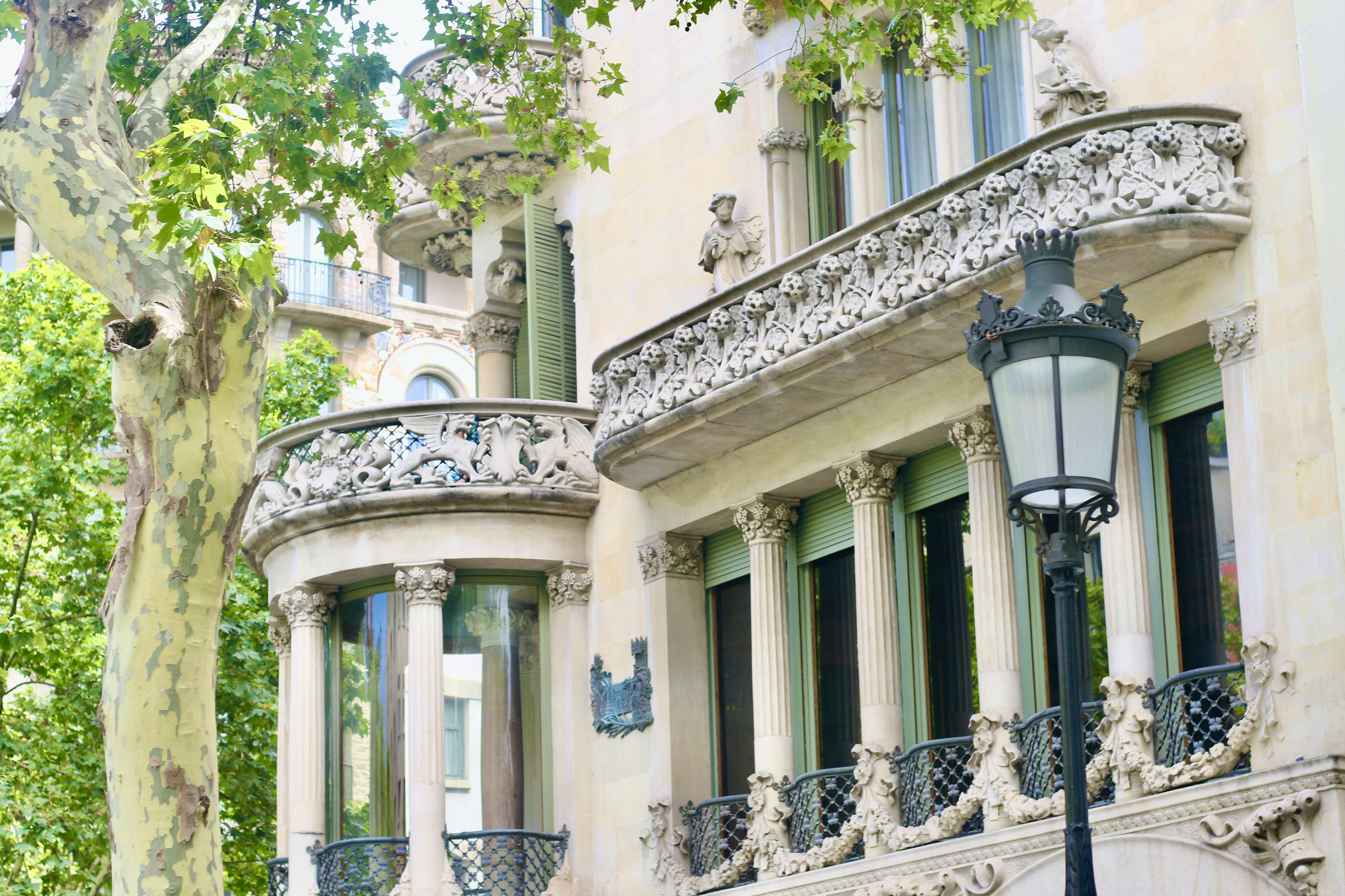Passeig de Gràcia barcelona spain soultravelers3 Passeig de Gràcia barcelona spain soultravelers3