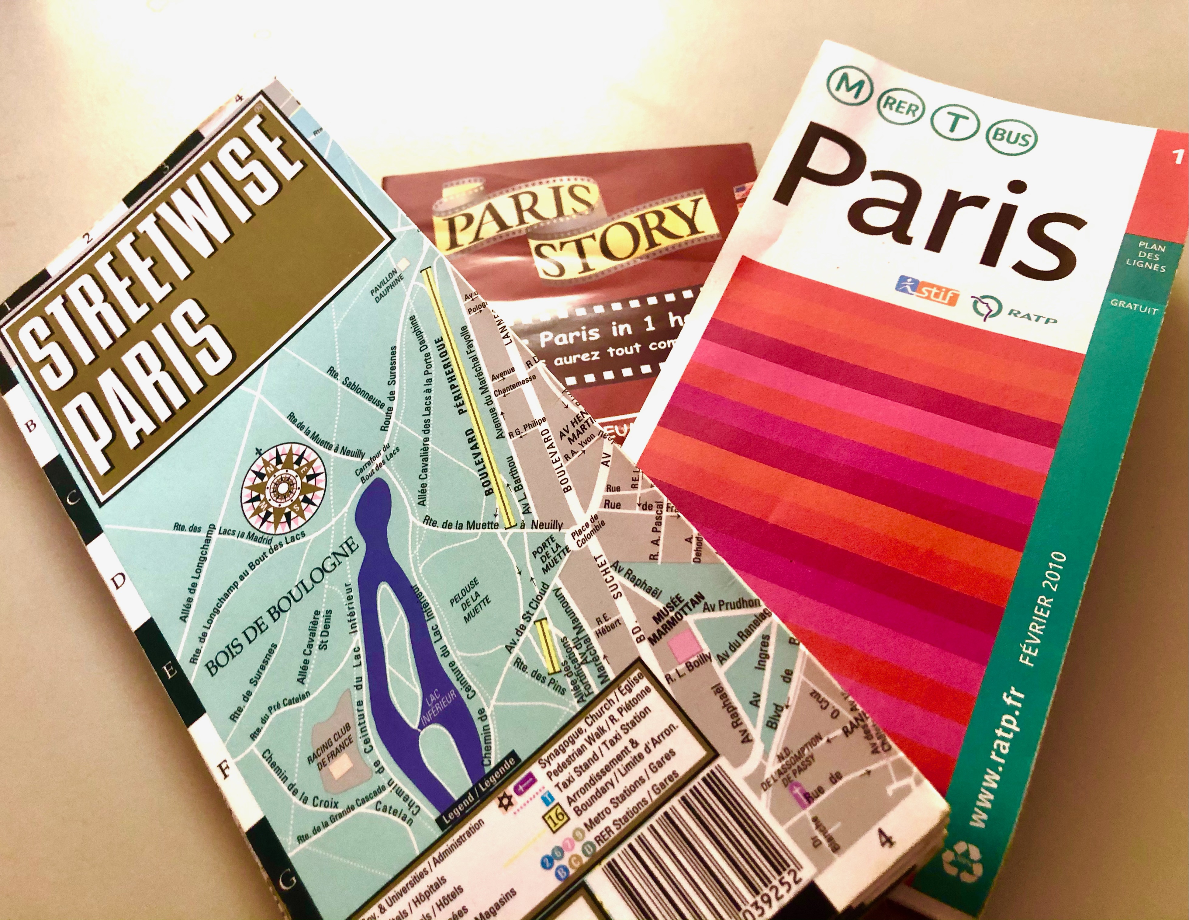 Travel guides paris soultravelers3 Travel guides paris soultravelers3