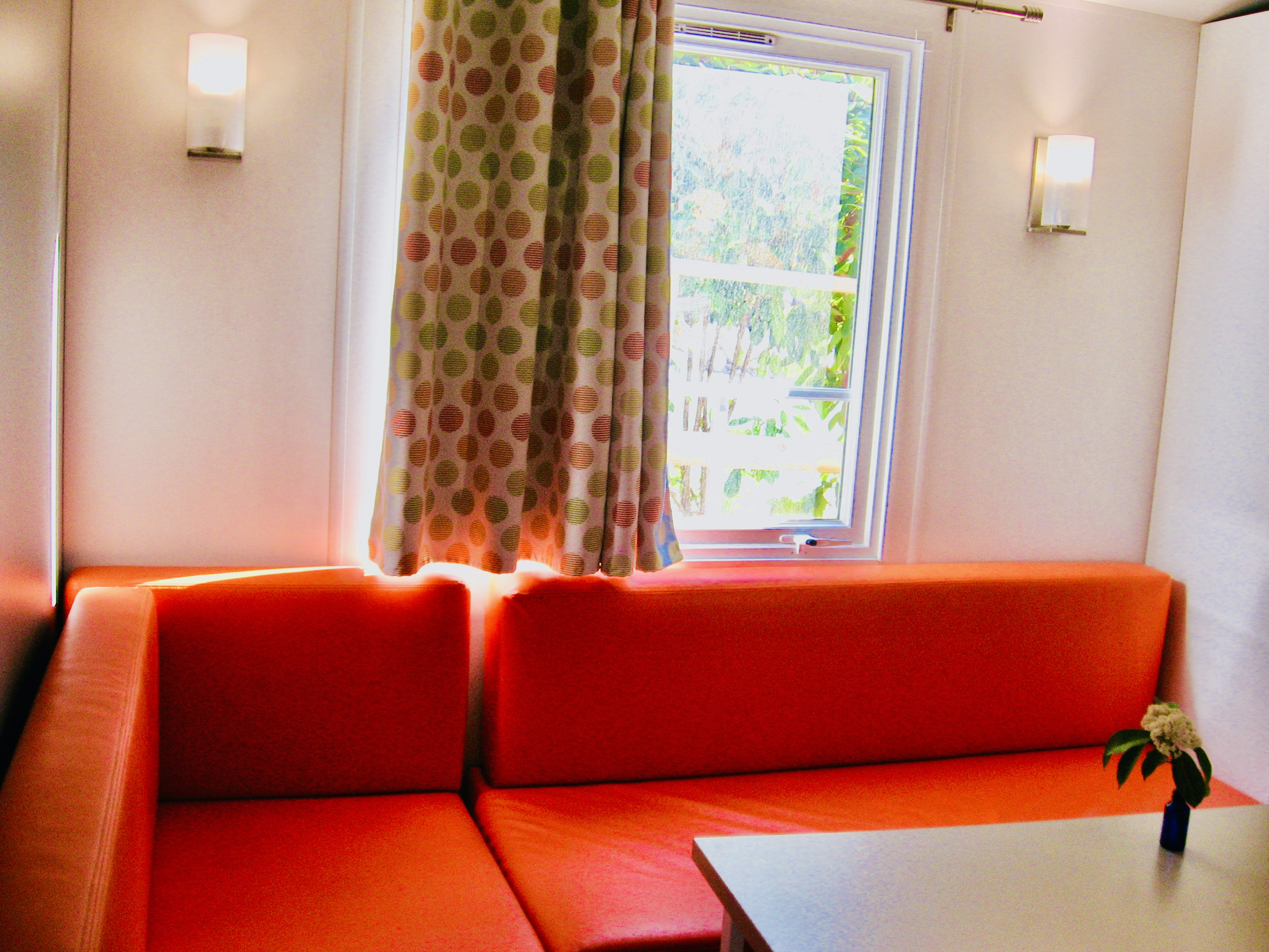 Cheap Furnished Rentals in Barcelona Beach Resort soultravelers3 living room Cheap Furnished Rentals in Barcelona Beach Resort soultravelers3 living room