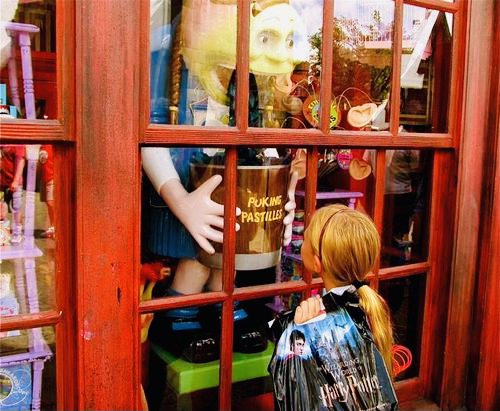 Getting Kids to Read: Top Tips for Raising Life Long Readers harry potter world heavenly reyna 