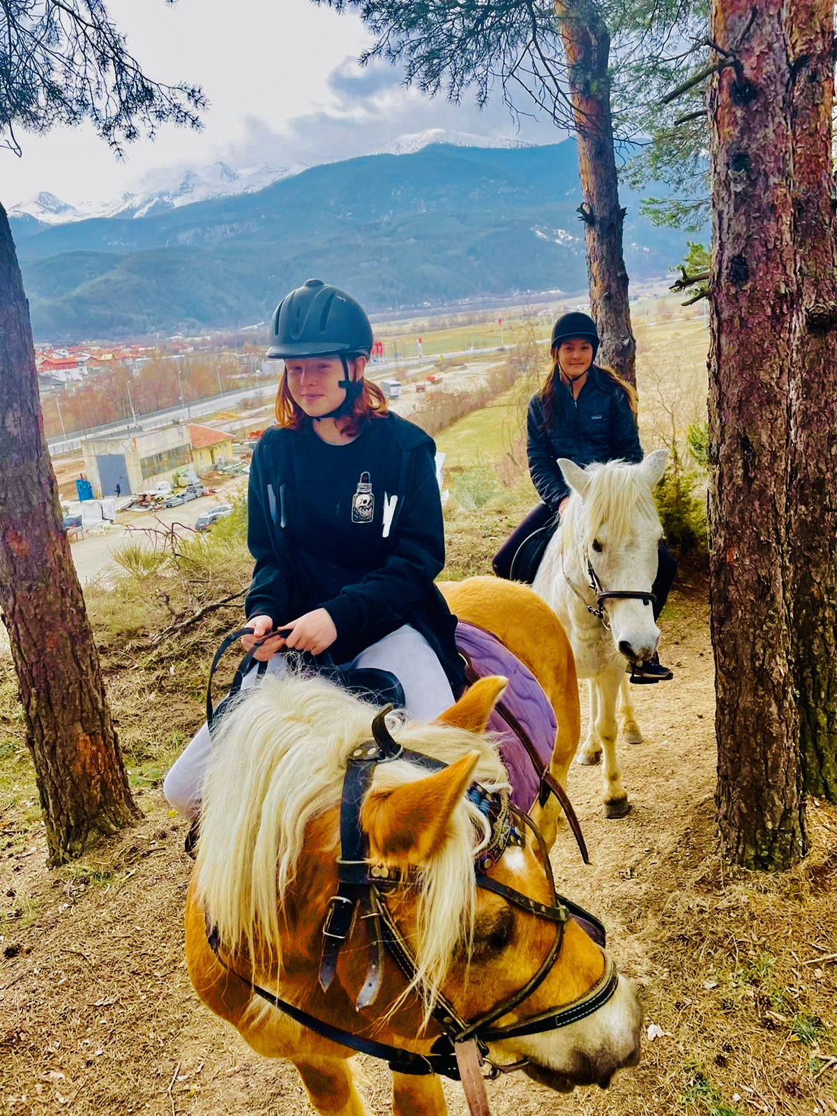 Worldschooling  Bansko! travel kids horse back riding in mountains soultravelers3 