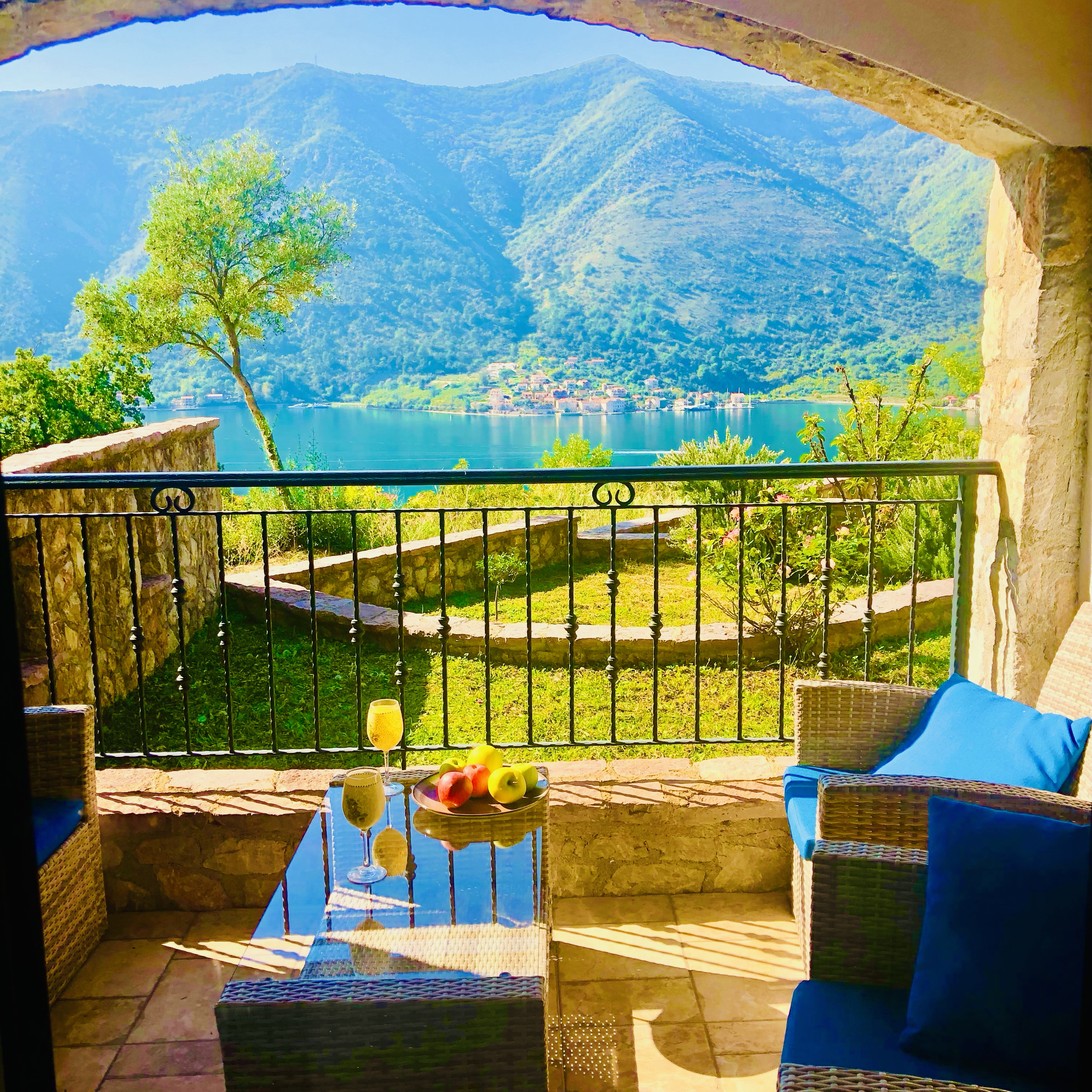 Top Instagram Photo Locations in Kotor Montenegro! AIRBNB RENTAL HOUSE Top Instagram Photo Locations in Kotor Montenegro! AIRBNB RENTAL HOUSE
