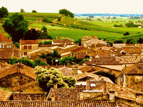 Europe in Autumn: 10 Best Fall Destinations! Stunning Saint-Émilion  France bordeaux wine vineyards 
