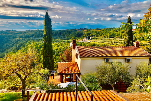 Fab Wine Tasting Vineyard Near Zagreb wine roads fall colors tile roofs Fab Wine Tasting Vineyard Near Zagreb wine roads fall colors tile roofs