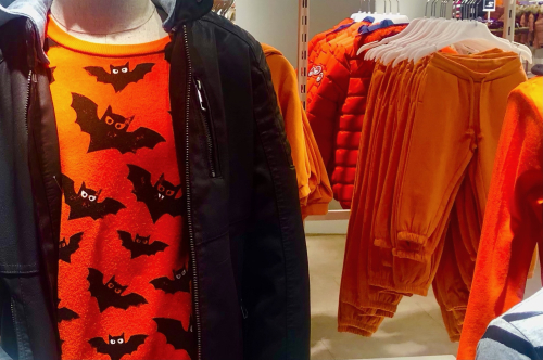 Fall Color & Halloween in Barcelona! kids halloween clothes & costumes 