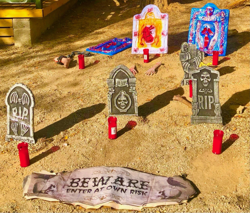 Fall Color & Halloween in Barcelona! spooky decorations funny Día de las Brujas' 