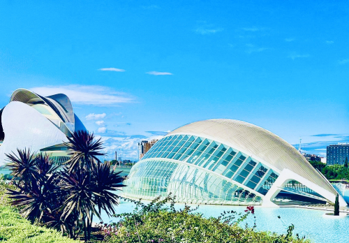 Valencia City of Arts and Sciences Outside Tips + Free Parking! modern iconic architecture Valencia City of Arts and Sciences Outside Tips + Free Parking! modern iconic architecture
