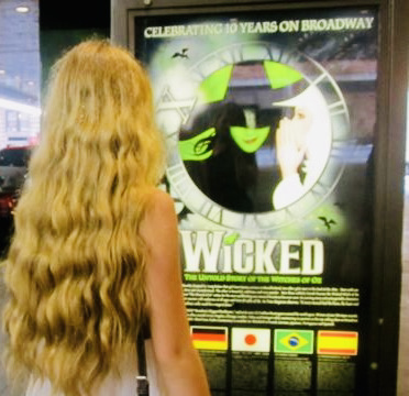 Winning lottery ticket to Broadway show Wicked with young Heavenly Reyna Winning lottery ticket to Broadway show Wicked with young Heavenly Reyna